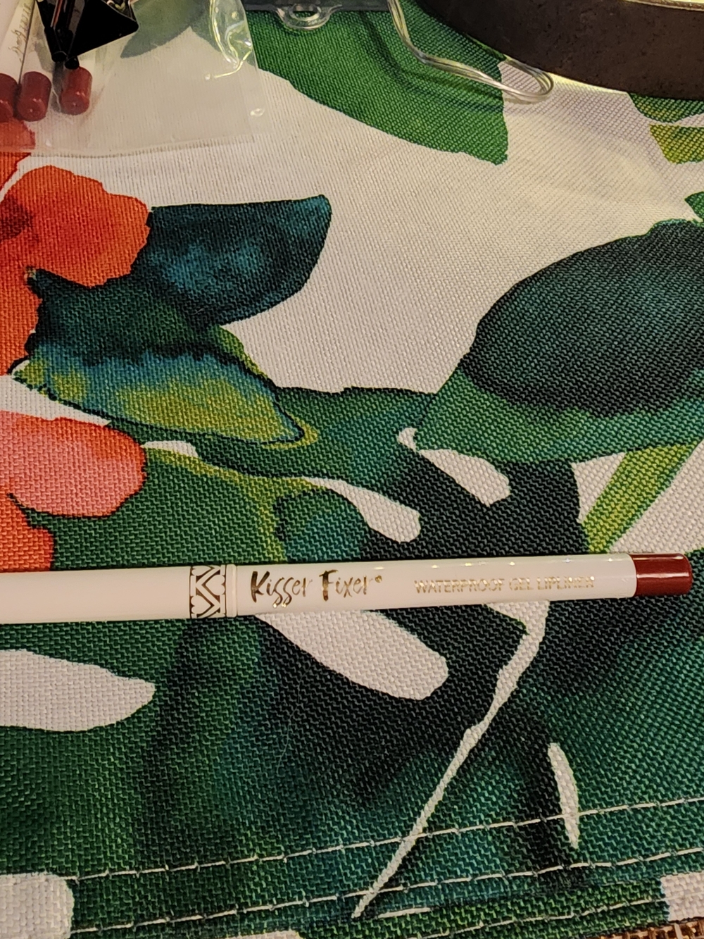 Belle Beauty Kisser Fixer Waterproof Gel Lip Liner True Red